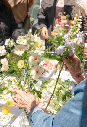 Flower Farm Tour & Flower Arranging Workshop at Sunshine and Stems Farm- July 11th